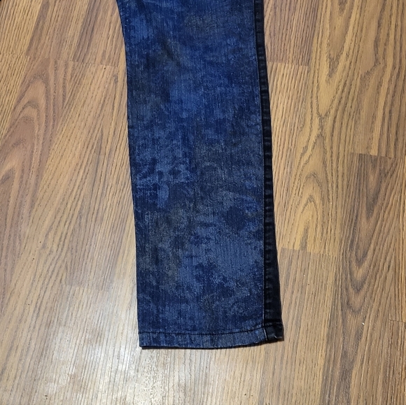 Tru Luxe Women’s Jeans Size 30/10 Blue Black Two-Tone Floral Stretch Denim B17 - Picture 9 of 12